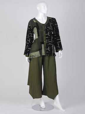 1186 Hourglass blouse (motif combo)  3060 Ar pant (solid olive)